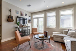 Star Studded - Near Music Row- Private Balcony